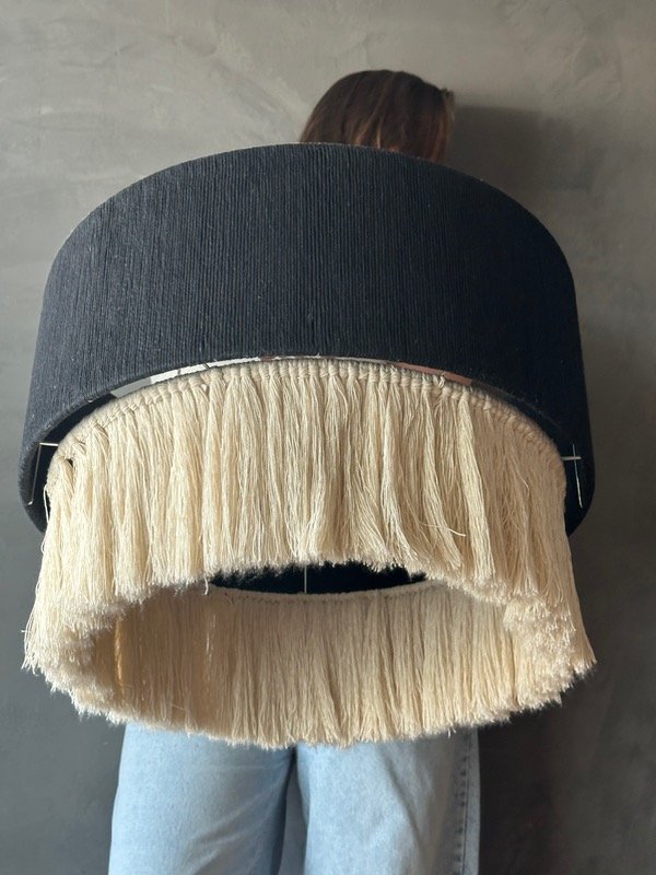 Producto - Dublin Black - flecos algodón