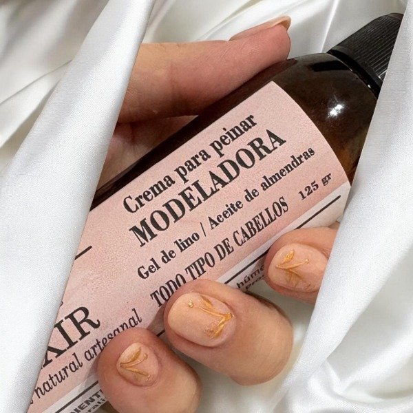 Producto - Crema de peinar MODELADORA/GEL DE LINO y ACEITE DE ALMENDRAS