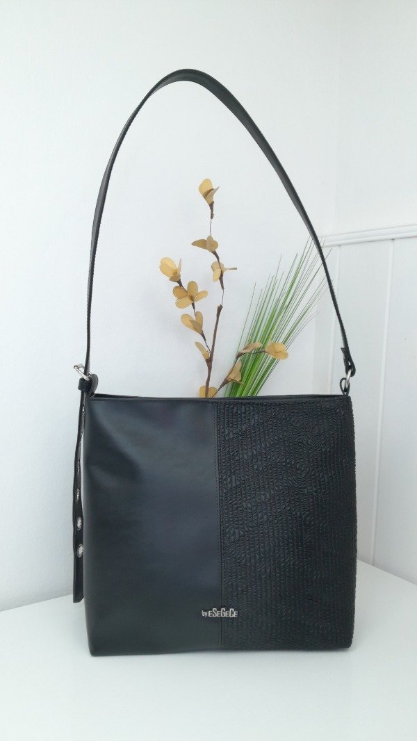 Producto - CARTERA - BOLSO LYRA NEGRO PLISÉ