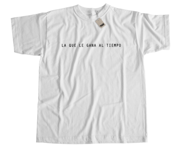 Producto - Remera LALI LA QUE LE GANA AL TIEMPO