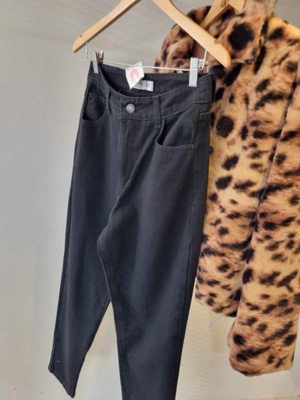 Producto - Mom negro