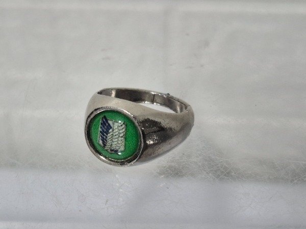 Producto - Anillo Shingeki No Kiojin - Attack on titan metal Escudo de la Legión