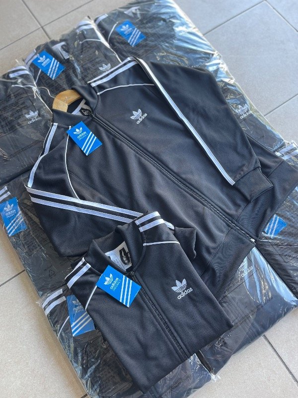 Producto - Campera SST negra clásica