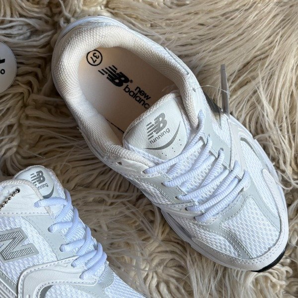Producto - New Balance 530 White - 3