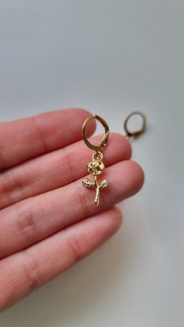 Producto - Dije DORADO 2