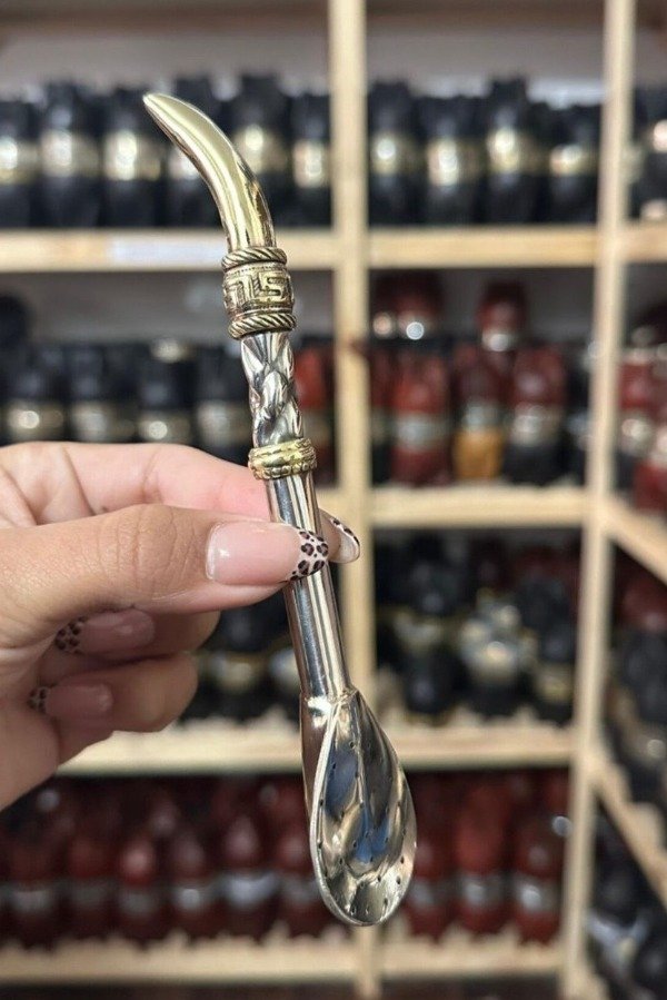 Producto - Bombillon De Alpaca Caño Labrado Pico de Loro