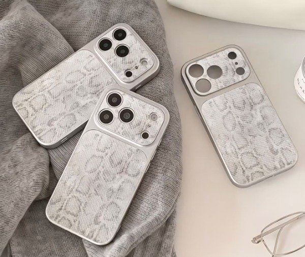 Producto - Case snake foil white - 1