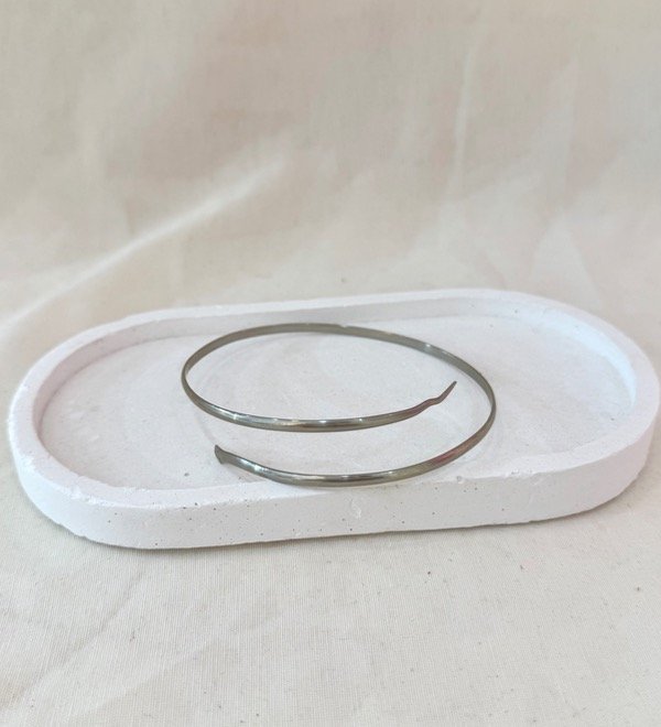 Producto - Brazalete plateado doble
