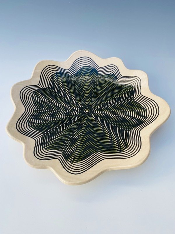 Producto - PLATO ESCARAPELA NEGRO/VERDE (gres)