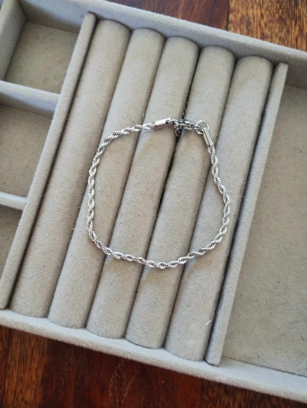 Producto - Pulsera soga fina. Acero quirurgico