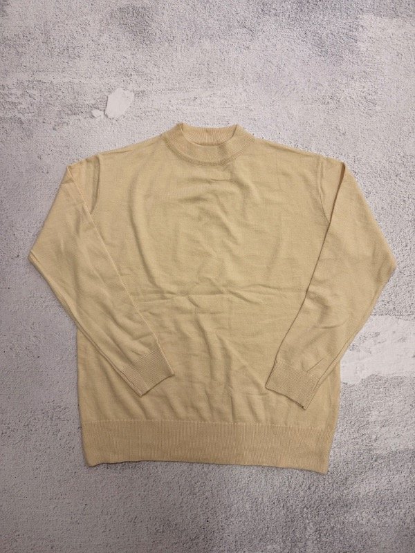 Producto - Sweater clásico Crudo