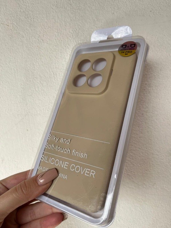 Producto - Xiaomi 14 pro silicona  con felpa beige