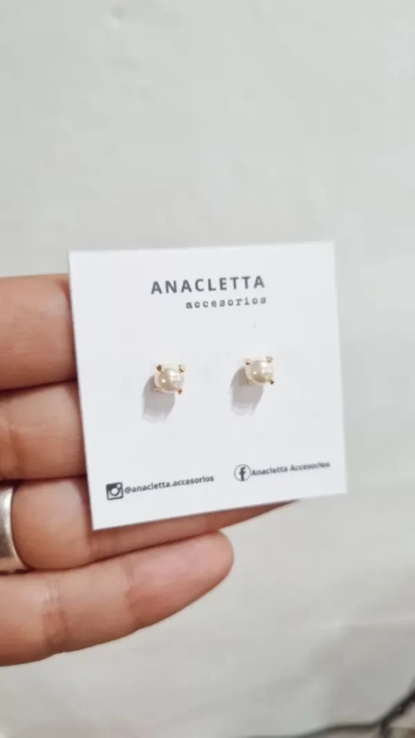 Producto - Aros perlas engarzadas chicas enchapadas en oro