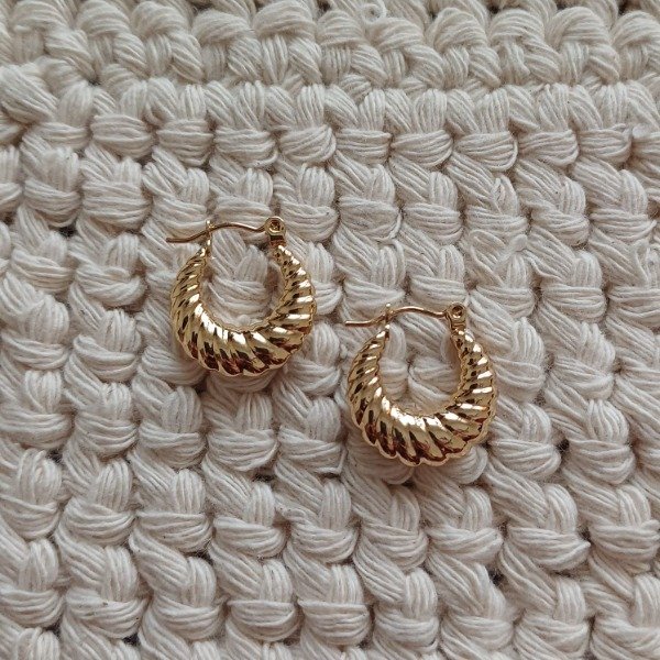 Producto - Argolla dorada Jazmin