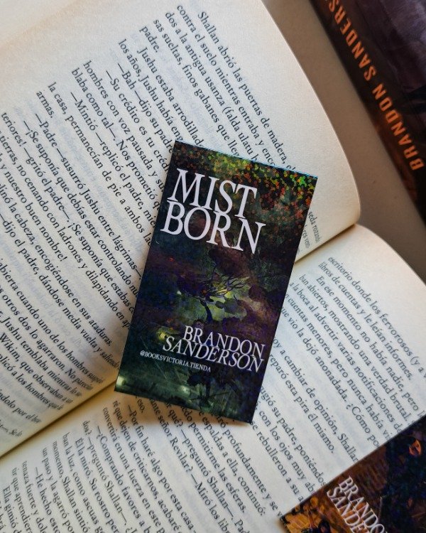 Producto - Marcapágina magnético holográfico -  Brandon Sanderson Mistborn 2