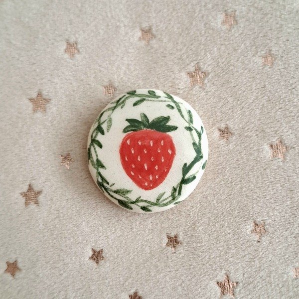 Producto - Pin Frutilla 1