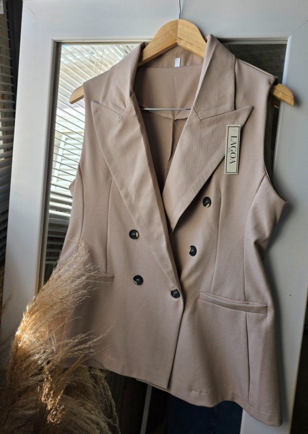 Producto - Chaleco sastrero camel