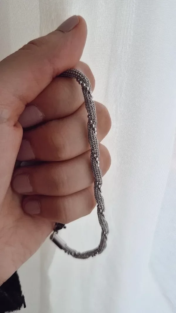 Producto - Pulsera tejida con bolitas torzada aq