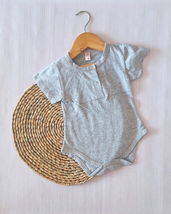 Producto - Body Algodón Mao Gris MC