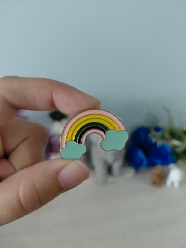 Producto - Pin metalizado - Arcoíris #1744