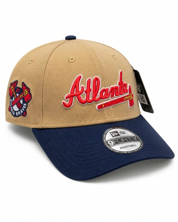 Producto - Gorra curva caqui visera azul marino athlanta roja logotipo al costado