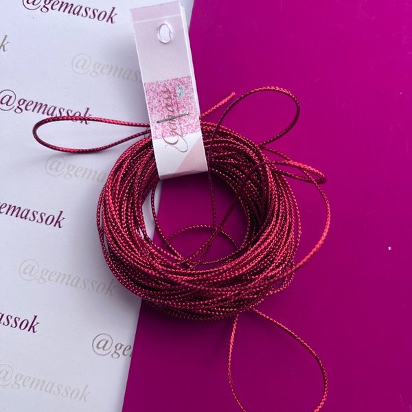 Producto - Cordón Lurex rojo