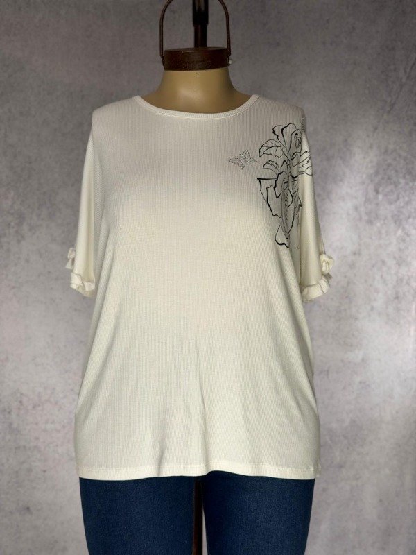 Producto - REMERA BLANCA FLOR MORLEY VOLADOS