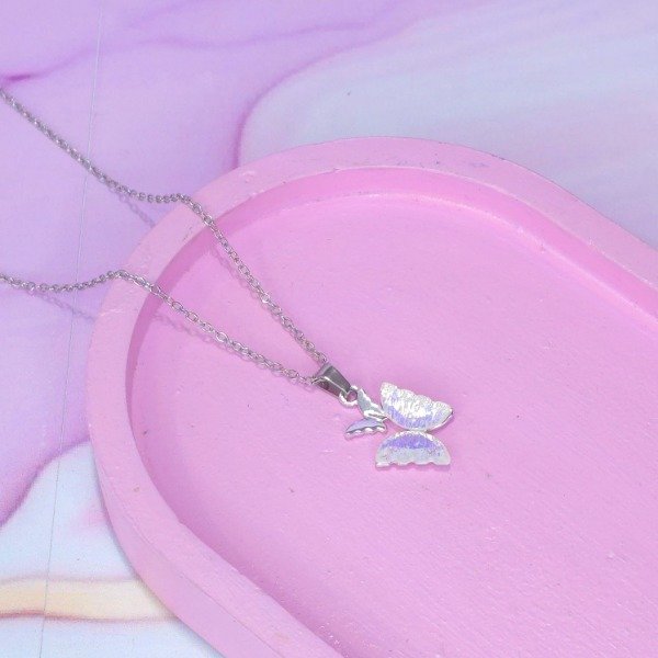 Producto - Collar mariposa Blanca tornasol AQ