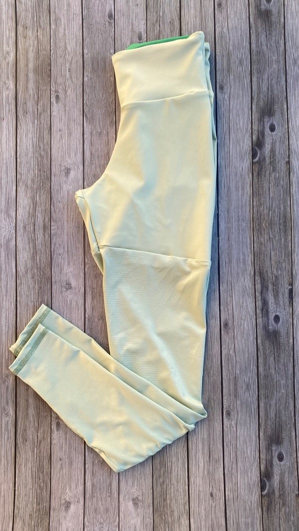 Calza extra larga dryfit pistacho