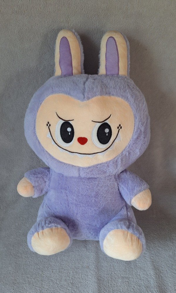 Producto - Peluche con manta Labubu lila
