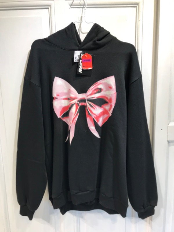 Producto - Buzo SO CIPPO negro logo moño nuevo c/etiqueta- Talle 18 años- PRECIO: 34x