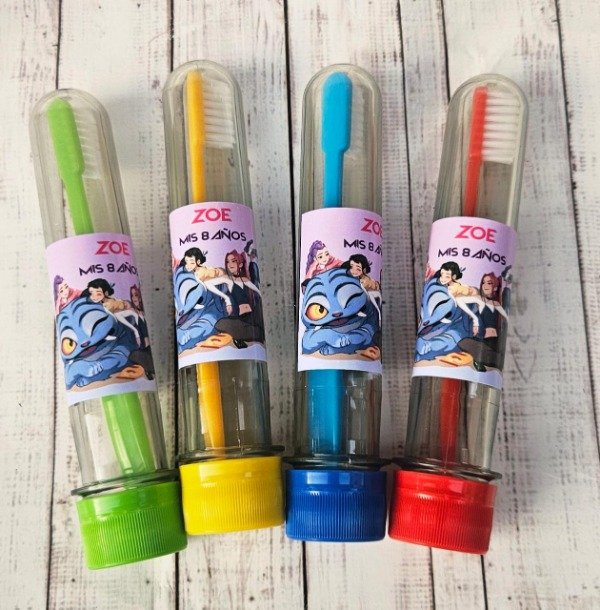 Producto - Cepillo de dientes en tubo - 0