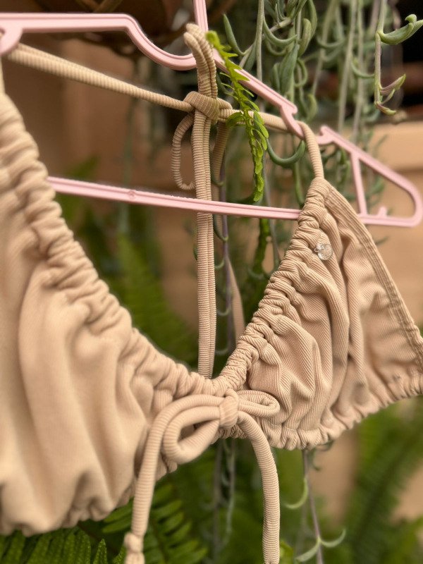 Bikini arena beige — imagen 3