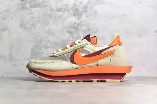 Producto - Nike Sacai Waffle - 11
