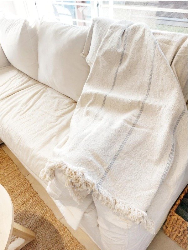 Producto - Manta Alfombra XL  Tres rayas punteadas gris