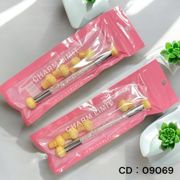 Producto - Pincel esponja p/difuminar con repuestos CHARM LIMIT 09069