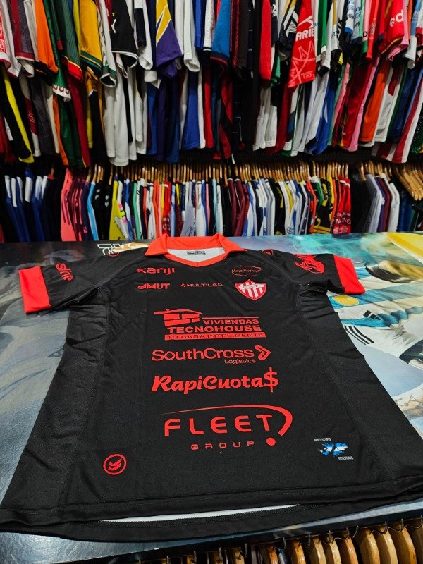 Producto - Camiseta Talleres Remedio de escalada alternativa 2025
