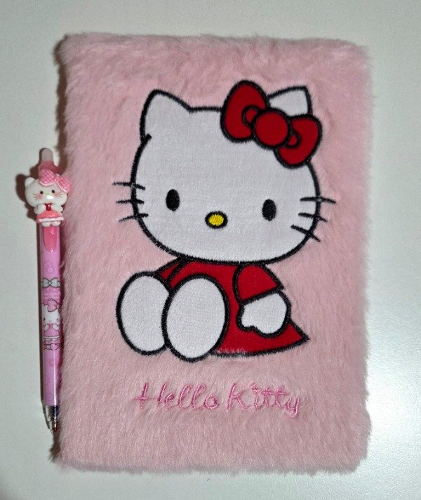 Producto - Cuaderno Hello Kitty Peluche + Lapicera