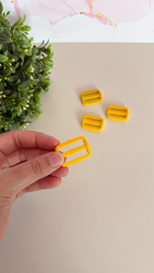 Producto - Regulador amarillo P-25