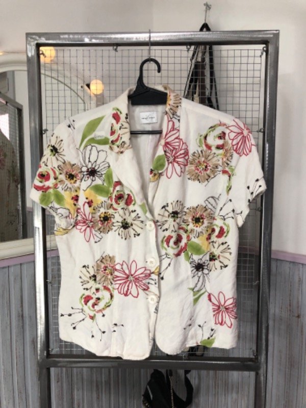 Producto - Chaqueta // emma// talle L