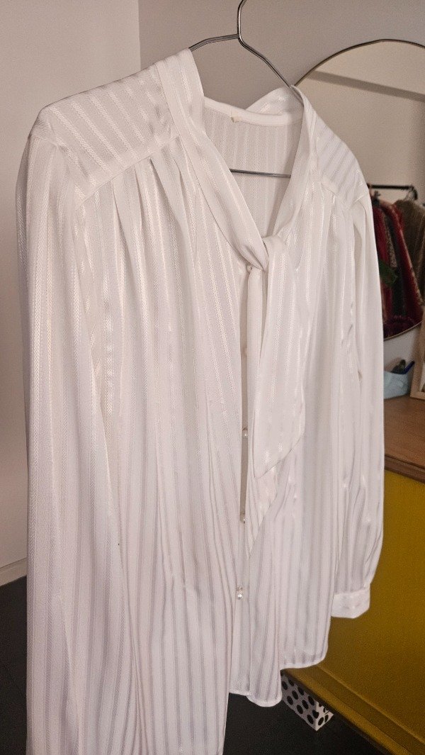 Producto - Camisa lazo blanca