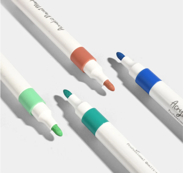Producto - Set x12 Marcadores Acrílicos con punta redonda en Valija - 1