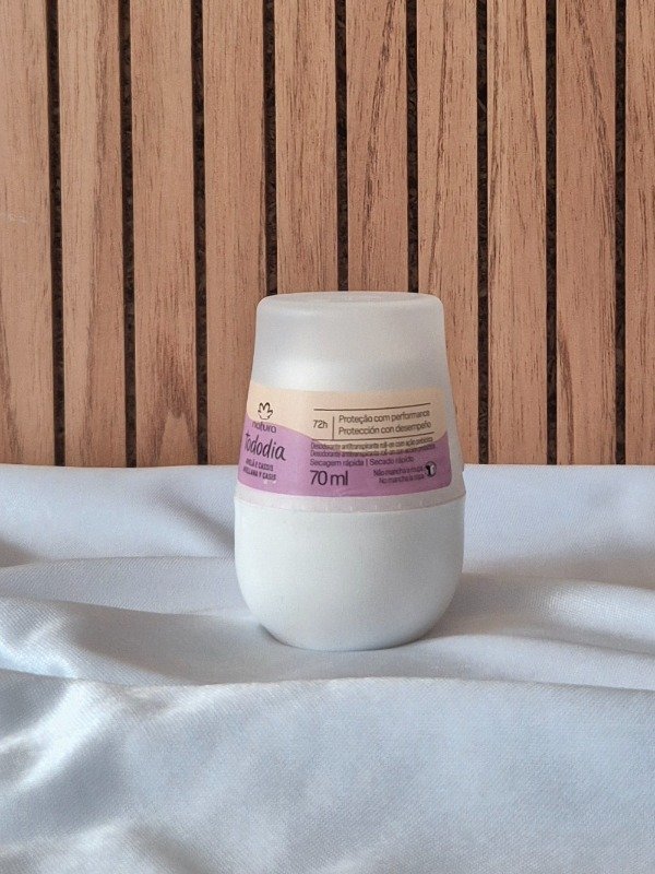 Producto - Desodorante Antitranspirante Roll on Avellana y casis - 0