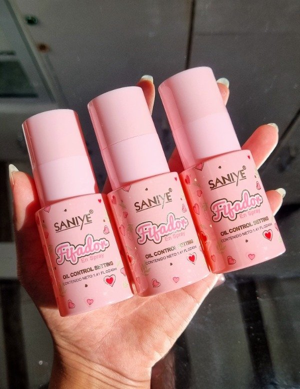 Producto - Fijador de maquillaje SANIYE