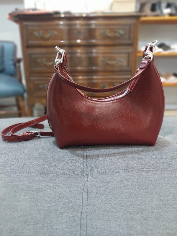 Producto - Minibag bordo con correas