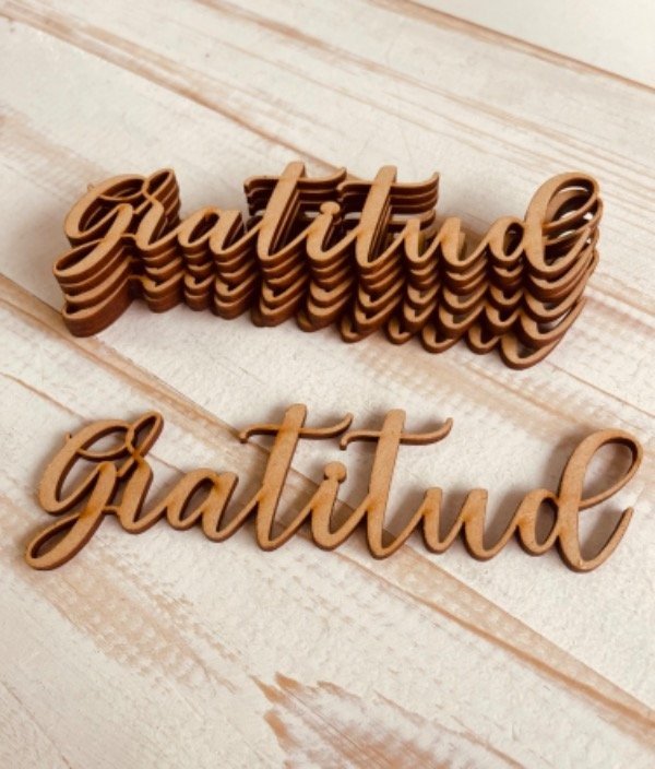 Producto - Palabra GRATITUD 5 cm