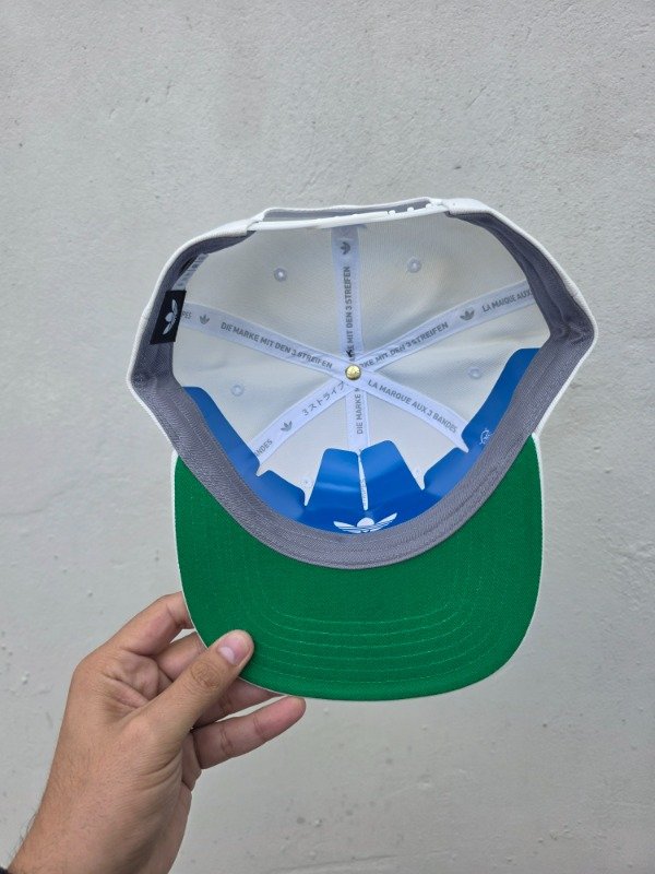Gorro Adidas Originals snapback 2026 crema / verde talla única — imagen 7