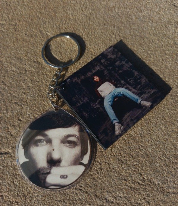 Producto - Walls - Louis Tomlinson
