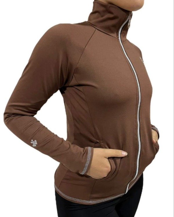 Producto - CAMPERA TERMICA EBEL LYCRA PREMIUM - CHOCOLATE