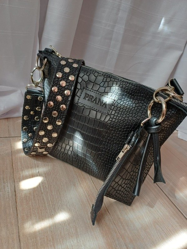 Producto - Bandolera Kioto CUERO (croco) con tachas